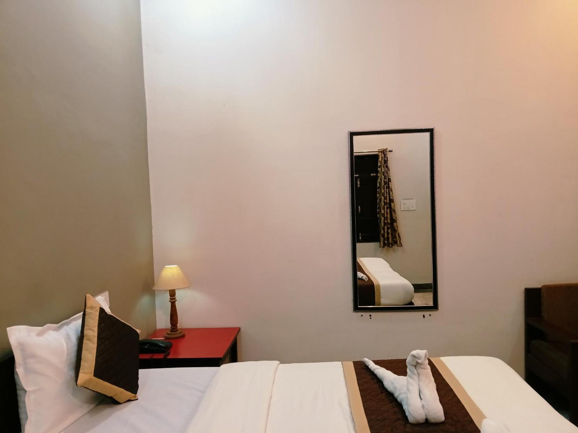 Hotel Mewad Haveli Puskár Kültér fotó